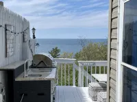 East End Retreat, Steps to the beach! NoFo LI - Monthly Rentals Available - Homestays