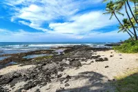 Oceanfront, Top Floor, Two-Bedroom / Updated Including A/C Throughout! - Beach