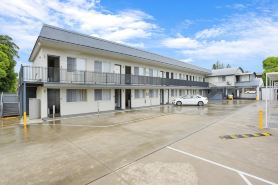 Surf Beach Motel Port