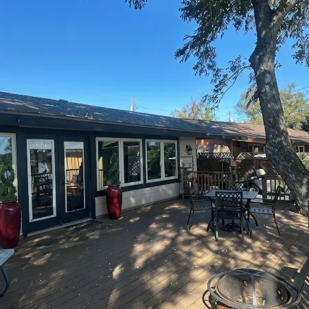 2 bedroom 2 bath with lake front view