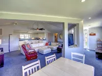 Canal Front 3 Bedroom Home / Newly Renovated Hotels in Frisco