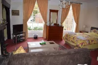 Harmondsworth Hall