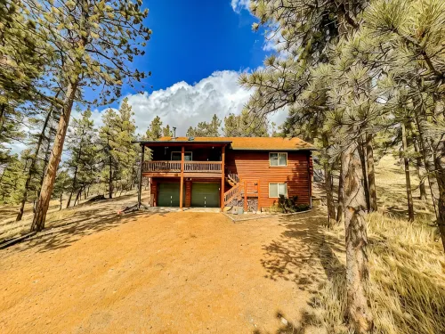 Secluded and Cozy Log Cabin /w Hot Tub + Fire Pit - Chalets