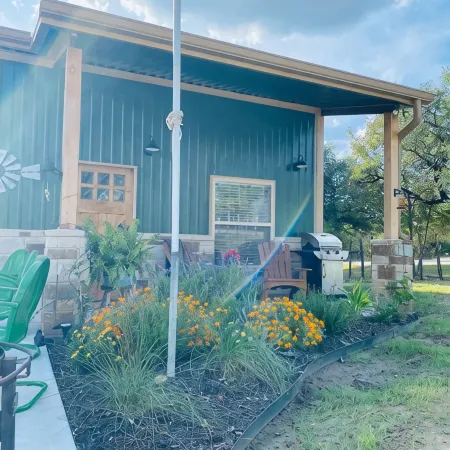 Lookout Guest House: One Bedroom Country Living