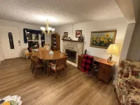 Cozy Cottage - 14 Mi. S. of Indianapolis in the Greenwood/Bargersville Area