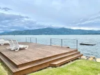 Townhouse in Private Lakeside Community