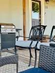 Cozy home in the heart of St Johns!