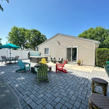 Beautiful home close to the beach with hot tub