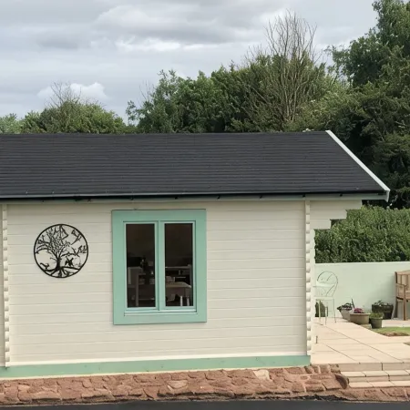 Lovely cabin with country views in popular Somerset village.