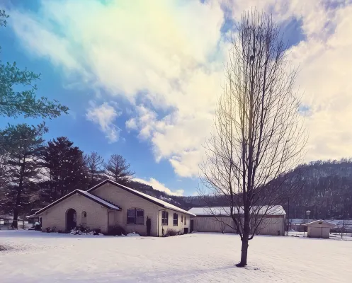 Morning View Ranch- Red River Gorge- Indoor Pool open March-Nov. Pet friendly. - 3-Star