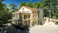Manoir le Roure