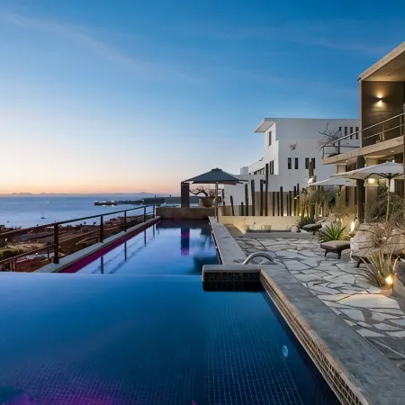Luxurious Residence with Panoramic Views to the Sea of Cortés