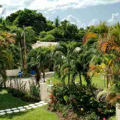 Affordable Luxury Two Bedroom Two Bathroom Apartment With Private Pool Hotel Exterior