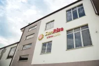 Sunrise Hotel
