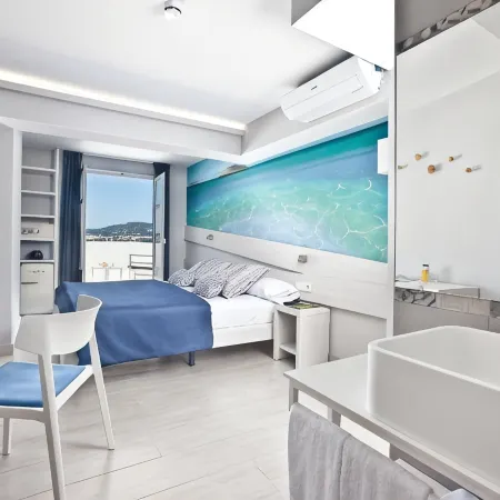 Ryans la Marina