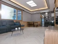Island Pension on Geojedo Island Hotels near Maengjongjuk Theme Park