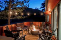 Modern Family Cabin Near Rmnp and Town! 2 Decks & Firepits, Dogs ok - Big Yard! - Gym