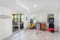 Welcoming Beach House with Private Pool and Hot Tub