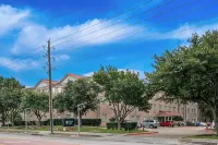 Hawthorn Suites by Wyndham Addison Galleria - 2-Star