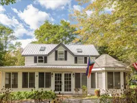 Private Giant Luxury Creekside Home - Serenity Hotels in Catskill