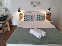 Lovin Book Guesthouse - parking