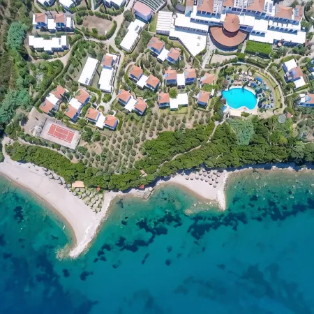 Sunrise Village Beach Hotel