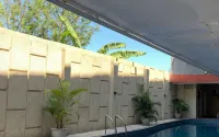 Golden Rich 88 Hotel - Pools