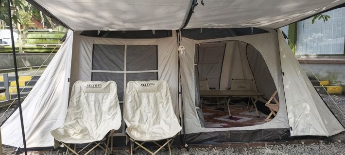 HEHA FOREST CAMP Hotele w: Pakem
