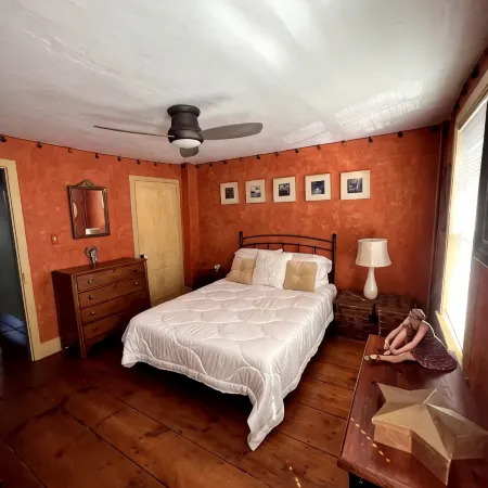 Charming Lambertville Home! Отели в г. Хантердон