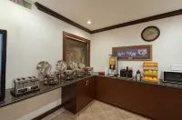 Ramada by Wyndham Davenport Orlando South - 2-Star