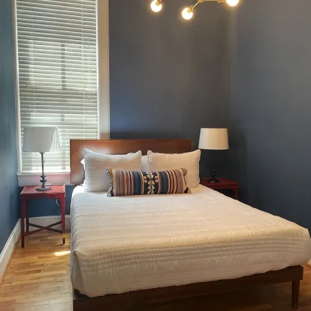 Downtown Auburn game day apartment