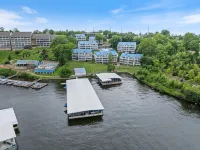 Cozy Pet-friendly Condo w/ Pool - 3-نجوم