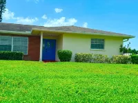 Heated Pool and  Spa Family Retreat-Near Anna Maria Island and Bradenton Beach.