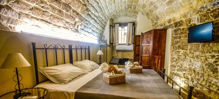 Domum in petra, the house in the rock. A short walk from the historic center of Modica Hotels in Modica