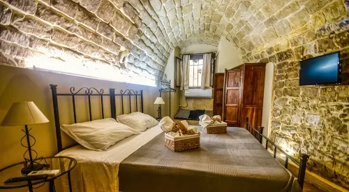 Domum in petra, the house in the rock. A short walk from the historic center of Modica - Bungalows