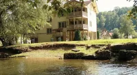 Riverside Relaxation Located Steps from Downtown & Overlooking the Chattahoochie