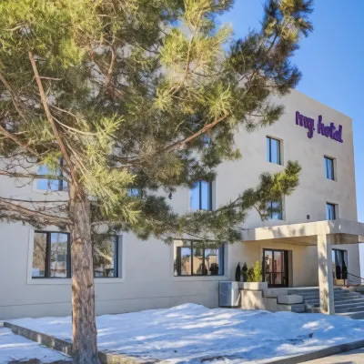 Отель My Hotel Karakol - С баром