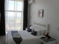 Royal Ushaka Hotel Morningside Hotels near Olive Convention Center
