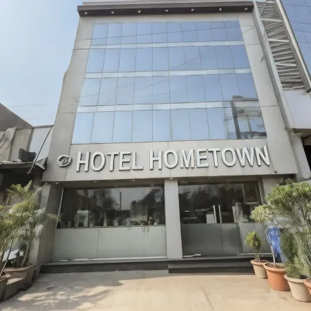 Hotel Hometown- Bandra Kurla Complex Отели рядом с достопримечательностью «Район трущоб Дхарави»