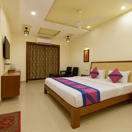 Hotel Kaka Inn