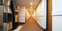 Travellers Inn - parking