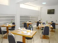 Hotel YNO - فطور