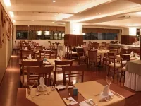 Qoya Hotel Curitiba, Curio Collection by Hilton