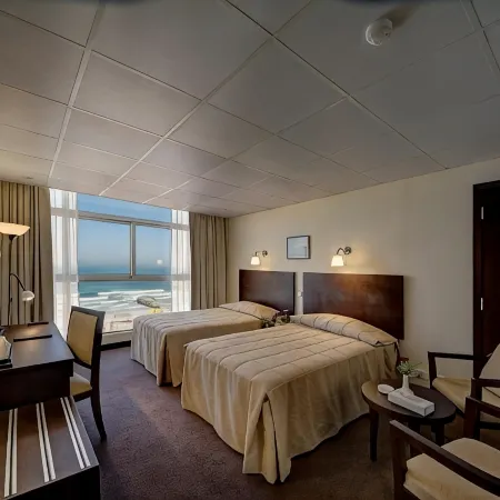 Ajman Beach Hotel Hotels in Adschman