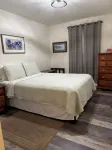 Duplex in the country ten minutes from Frankenmuth-Betty’s Birch Run Road Place. - WiFi