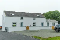 Barafundle Cottage, Wynd Hill Hideaway - Walk to Coast Path, Beach and Pub! - Tiny houses