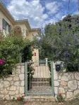 Short walk to the beach ,Four bedrooms four   bathrooms sleeps 8 - 3-Star