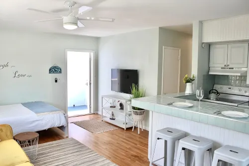 Seabreeze Suite Studio on Hollywood Beach