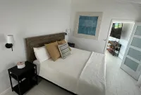 The Round House - 2-Star