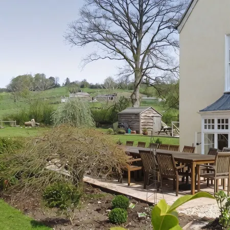 Abbots Manor